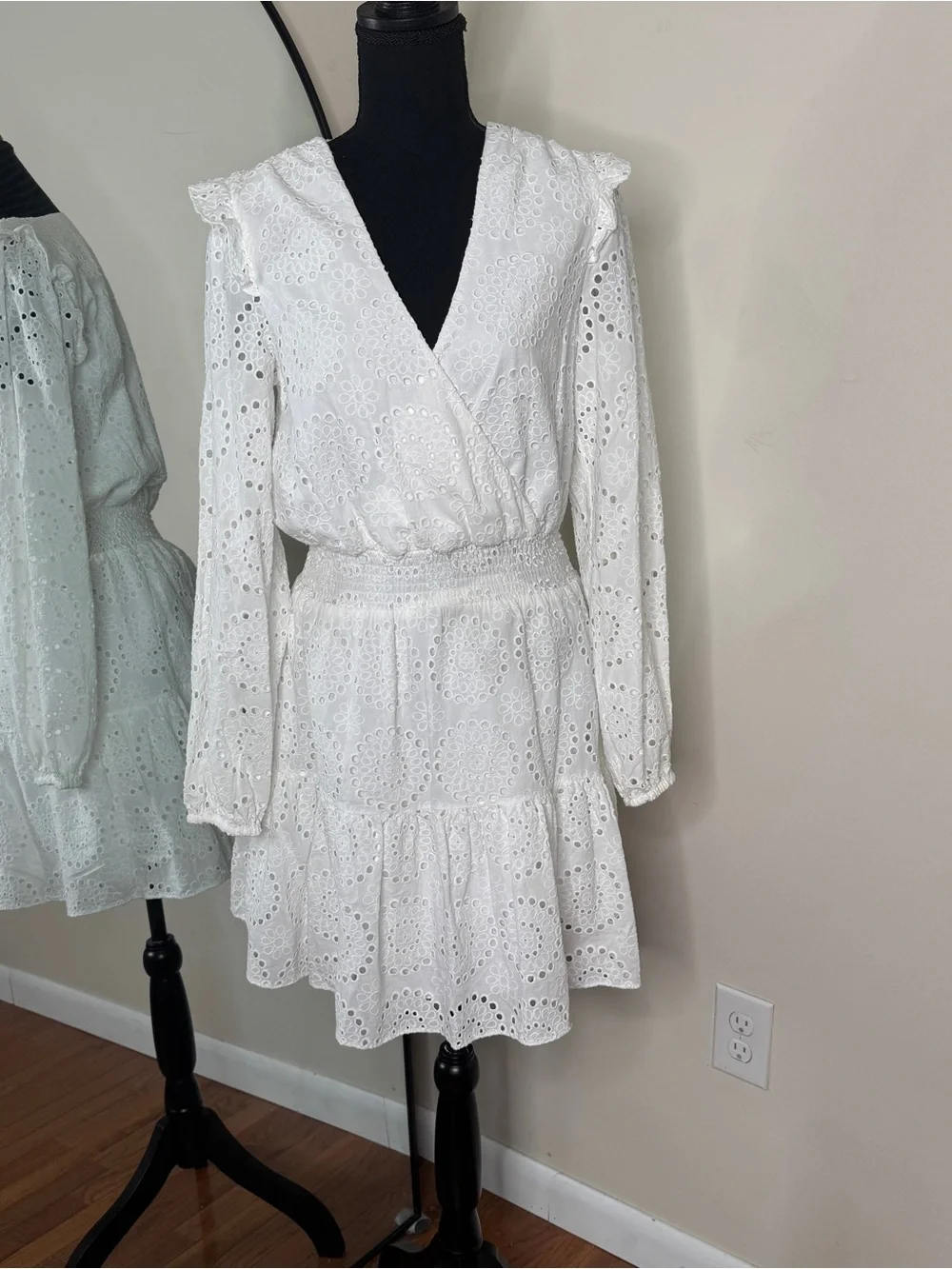 Lilly Pulitzer Taviana Eyelet Dress Circle Bloom Eyelet White Size 8